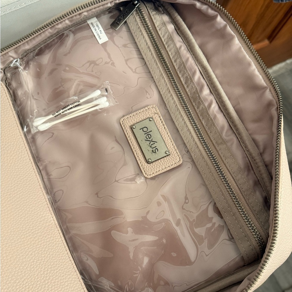 Large Travel Cosmetic Case - Picture 6 of 6